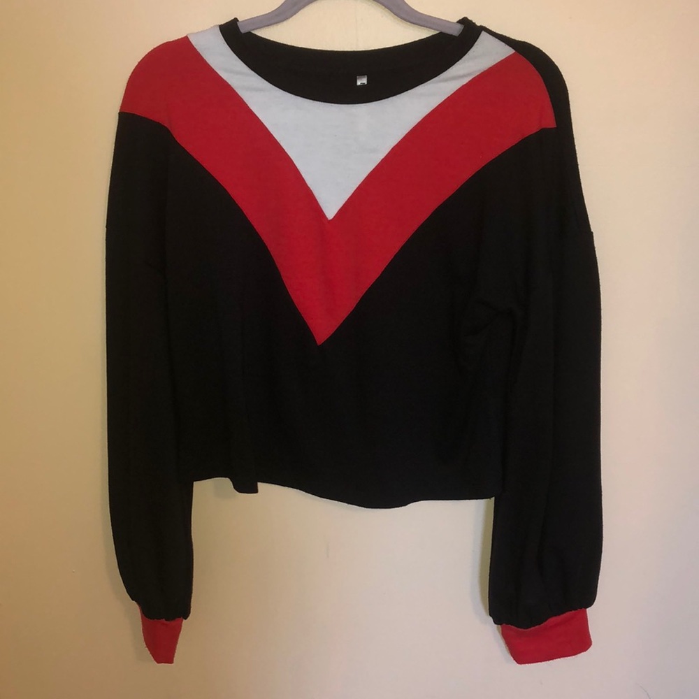 I’m selling this little skirt. It’s a small!